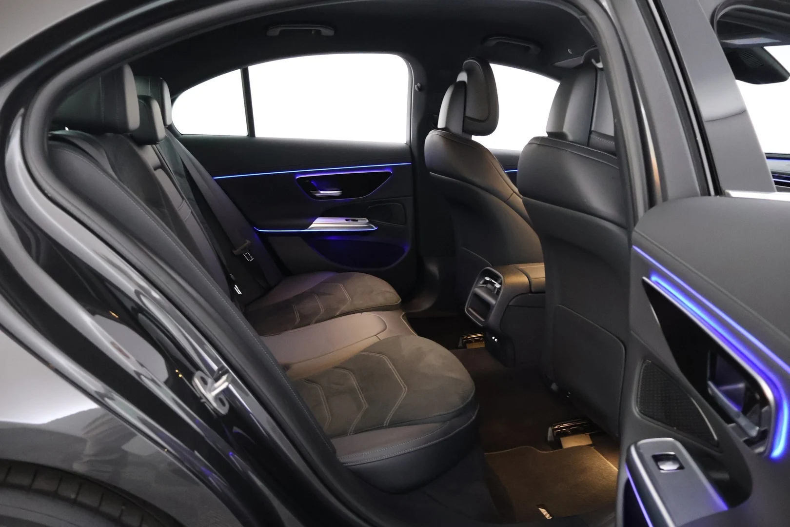 Car Image - 2hoROmFis2c0YYWn1I7S5U