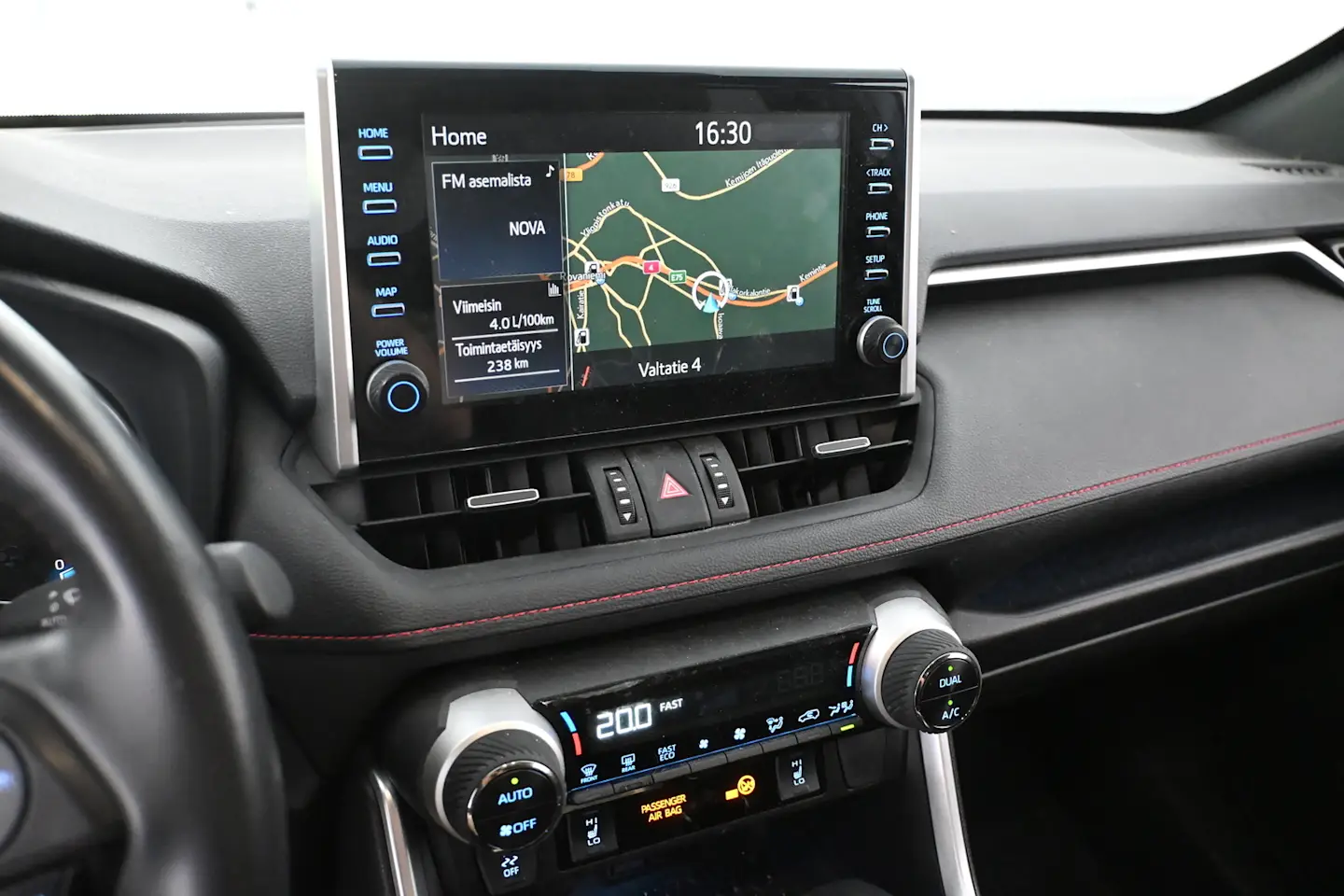 Car Image - 6QAGl71g3ixxJ0nXfUenLn