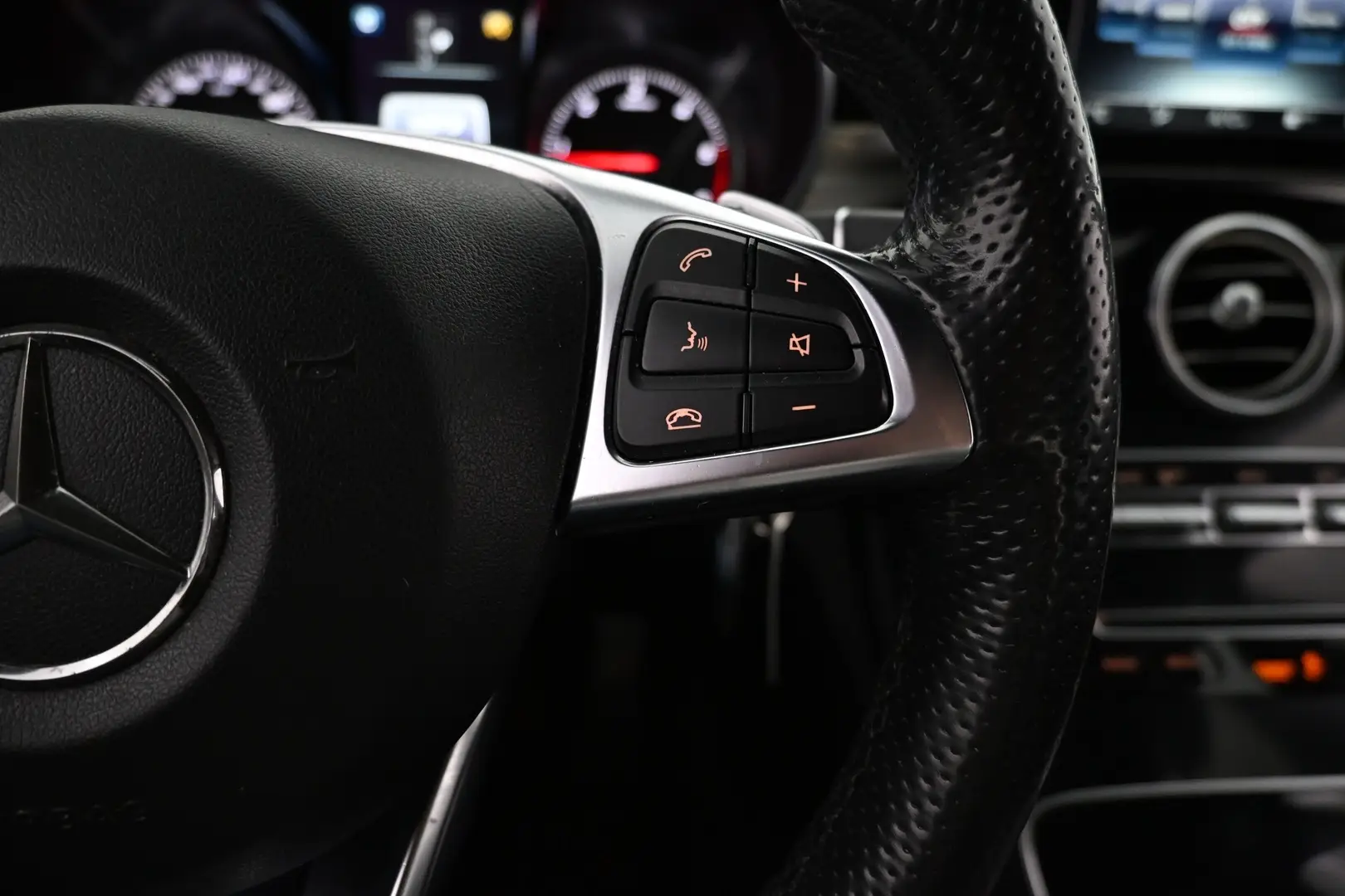 Car Image - 2hHrXcLahSCigf4yiGwEgm