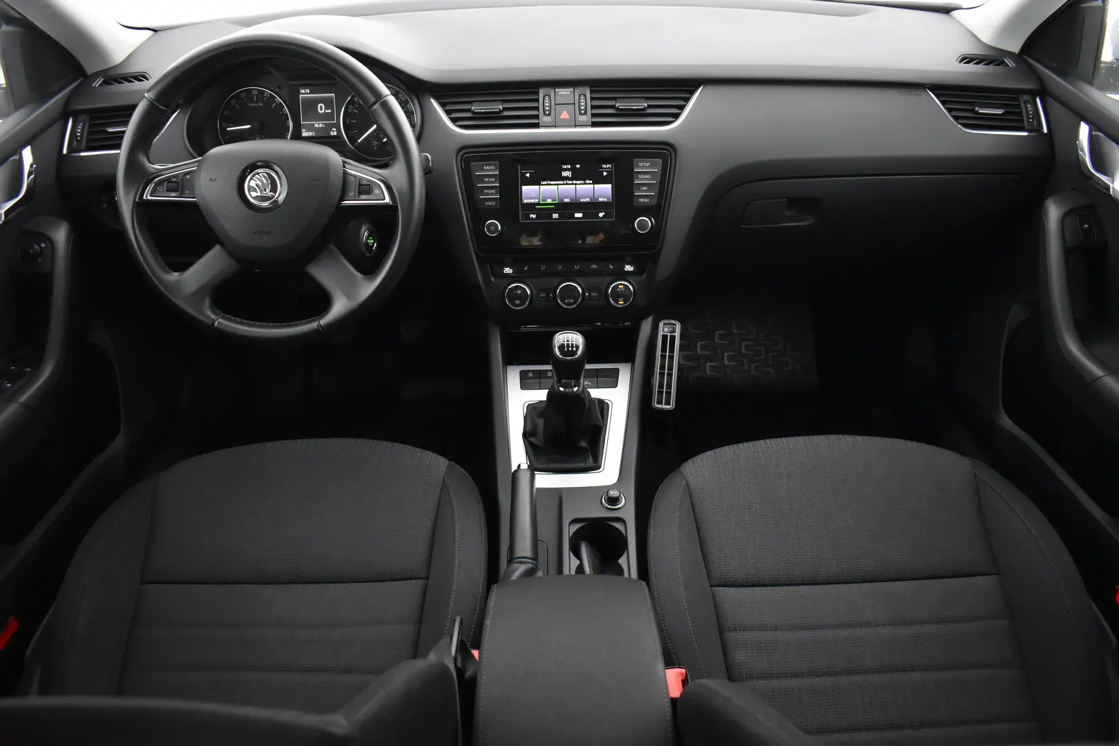 Car Image - 41kXL2qFTcYrToGRmebDNe