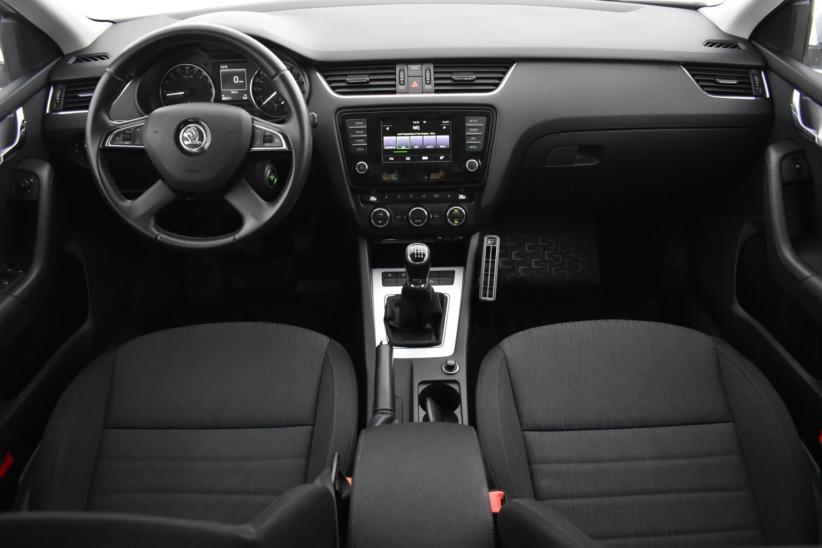 Car Image - 41kXL2qFTcYrToGRmebDNe