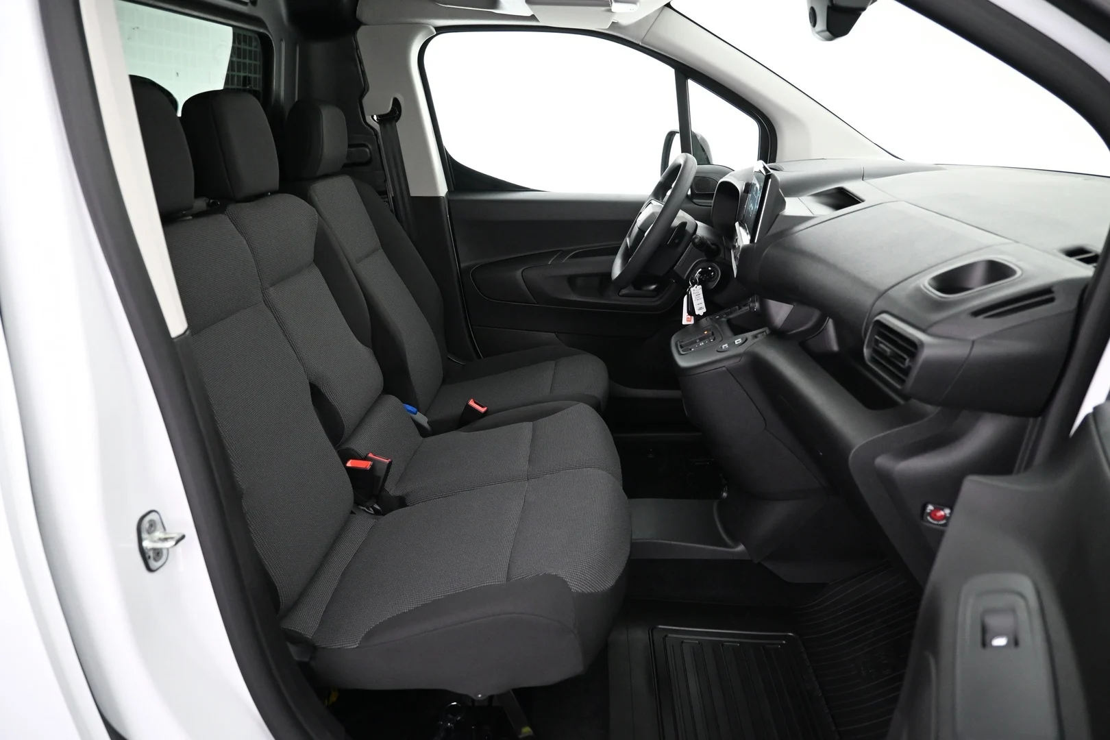 Car Image - fRAlIY0GA5wT83rhCr2aP