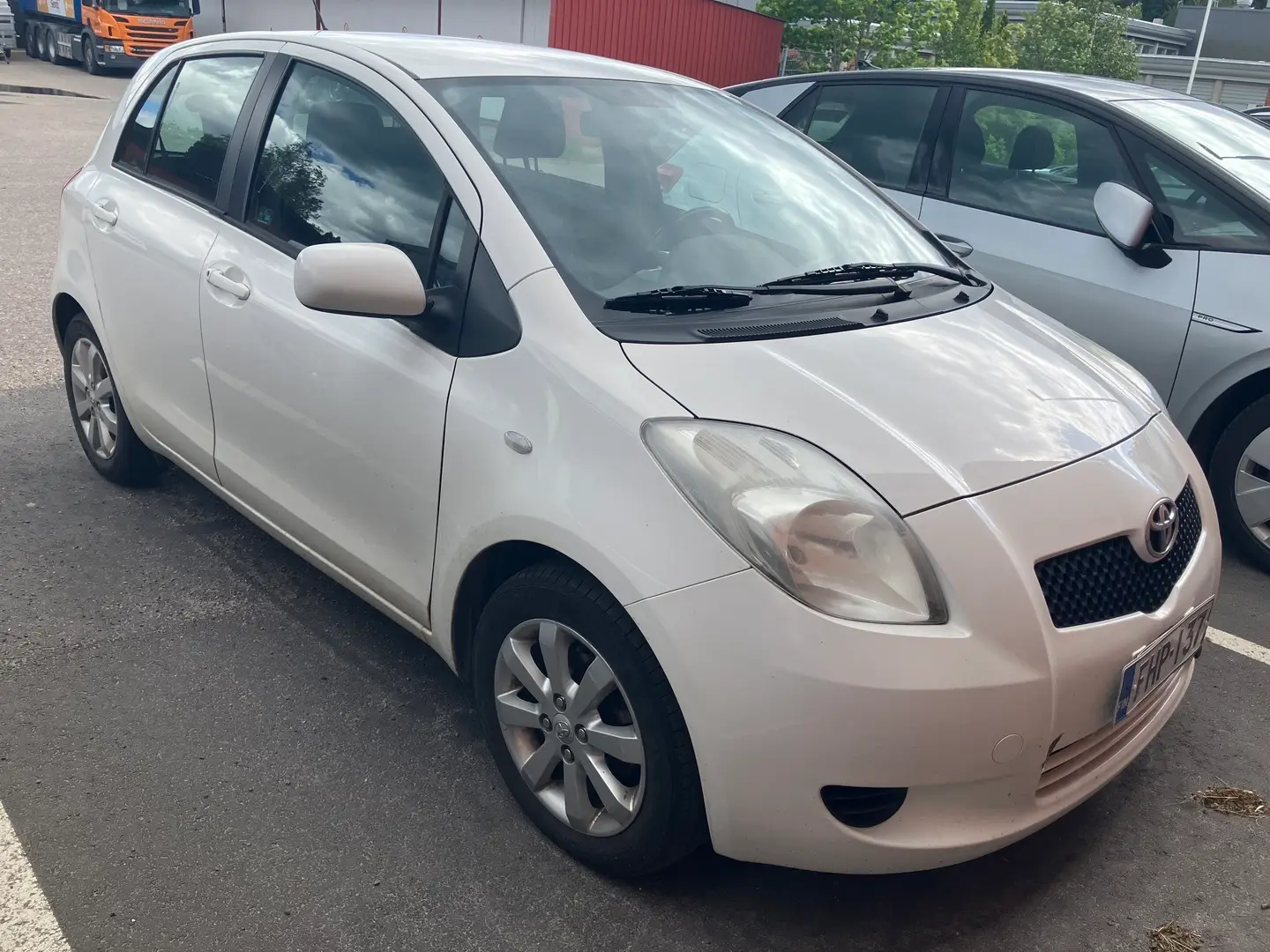 Car Image - 5OjVBUt8VTzXOWjyD5wlEu