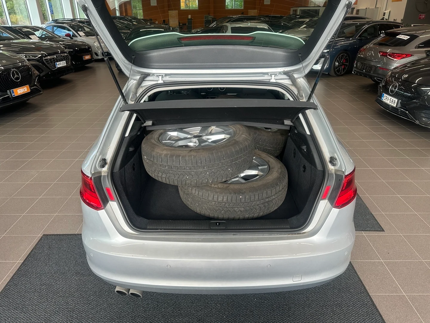 Car Image - 1L5KtRbGOZhrTJC4xYb99V