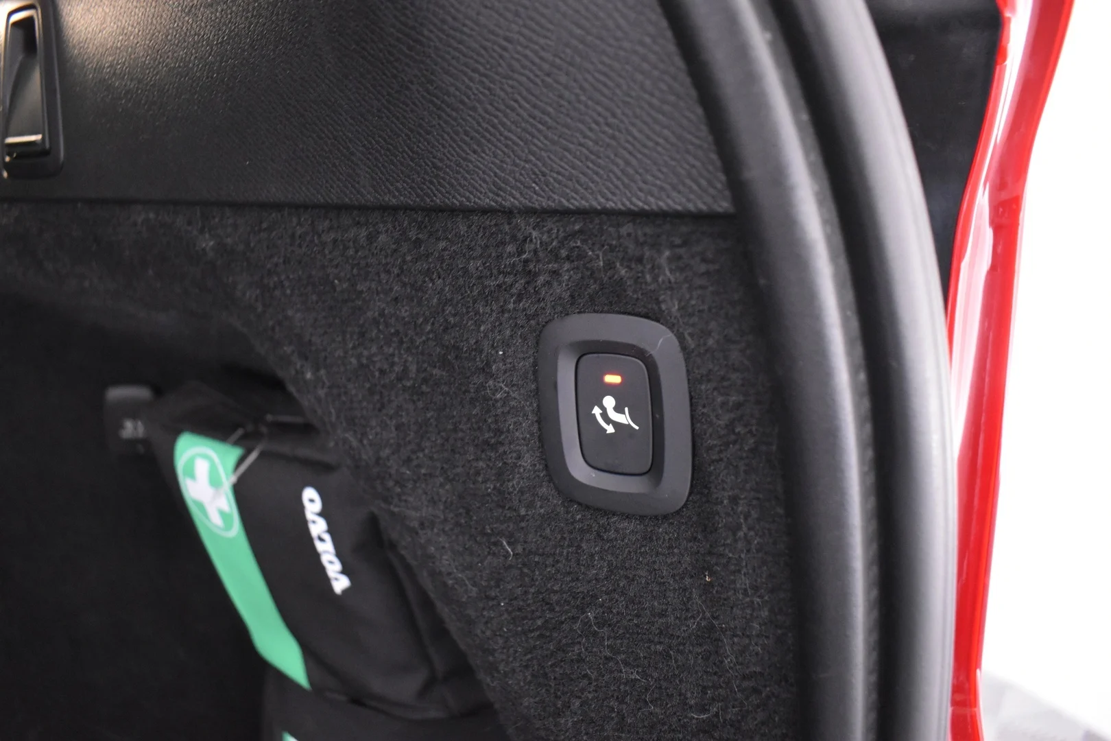 Car Image - 2kVYfXq4ZiV5Uv8AVRnaGf