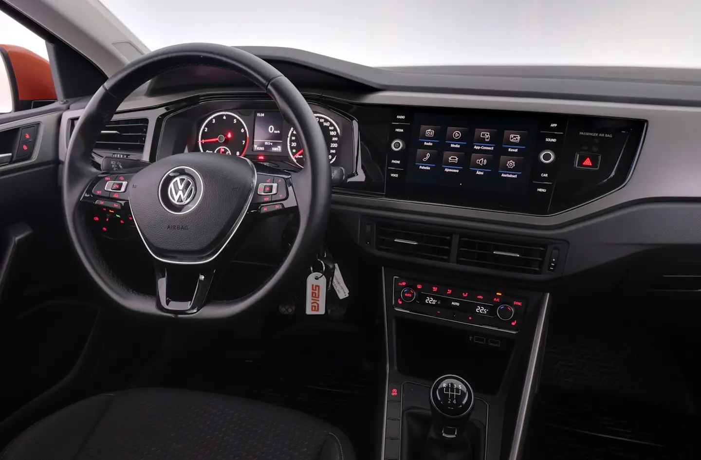 Car Image - 1DqnmwK8MGTcAcyyDYC6u1