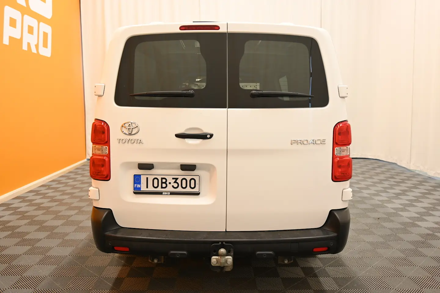 Car Image - 2lqxBzkZBElr7UM7a3KBgO