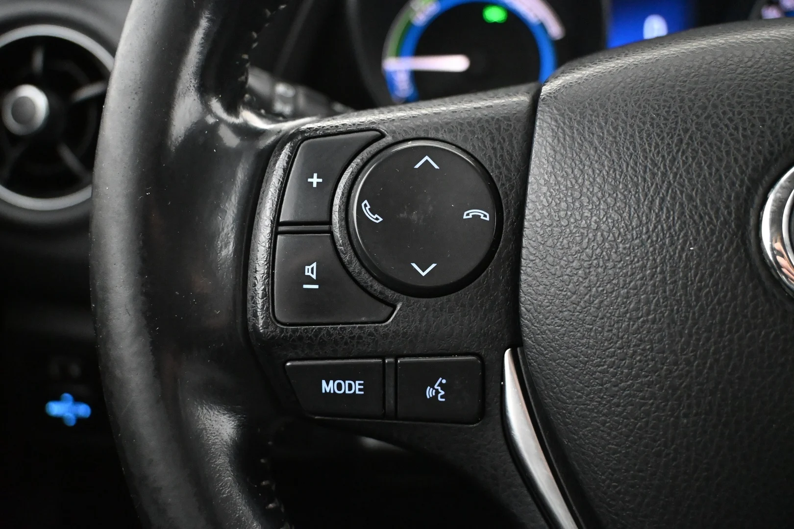 Car Image - lw0Uc41aFDEHgGVd5fuPP
