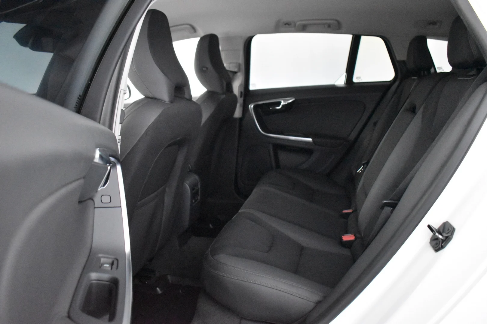 Car Image - 2F1jbxuIrVMtPb1nStBJXY
