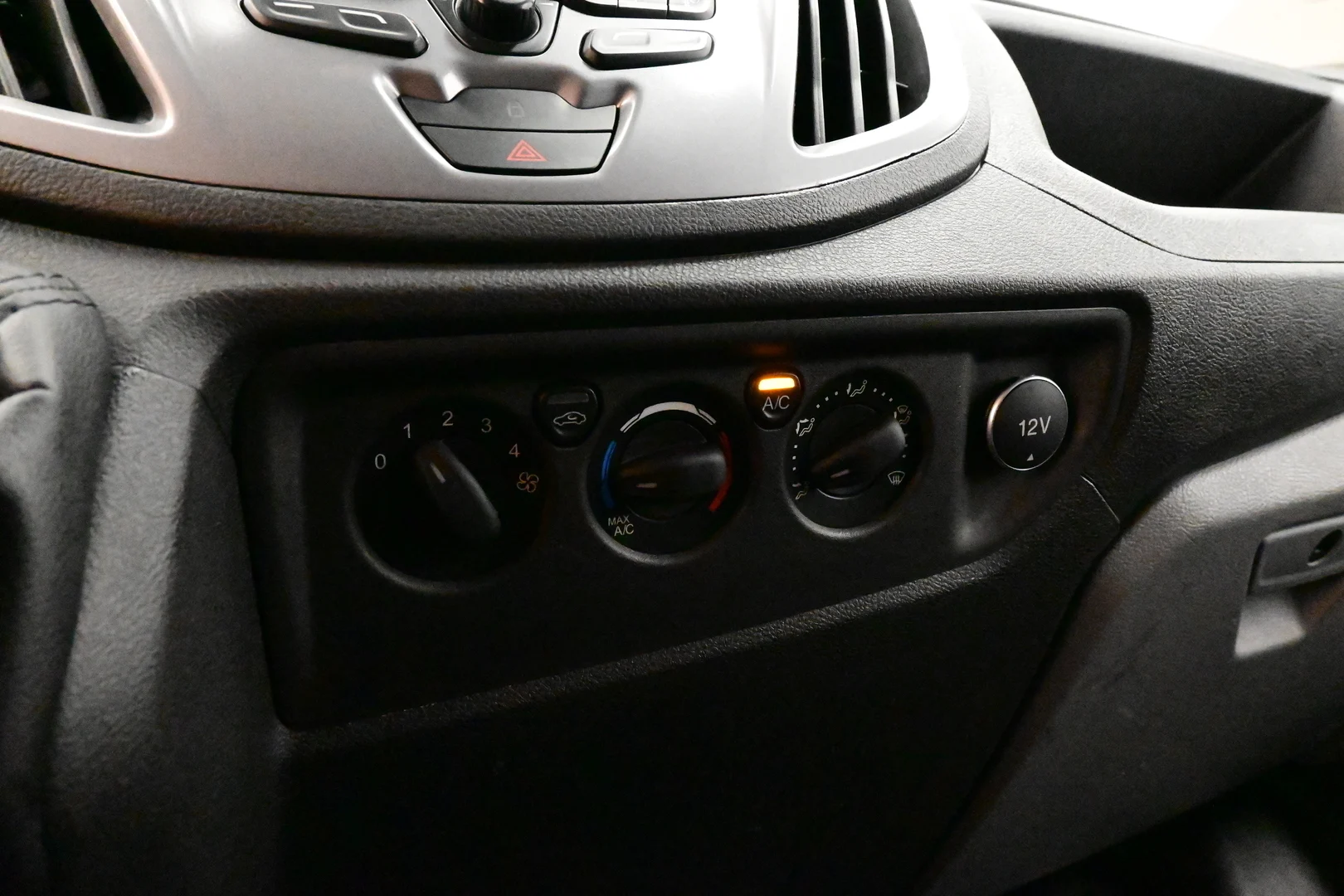 Car Image - 7ix5fn1fAbQuVOxMwZhYxb