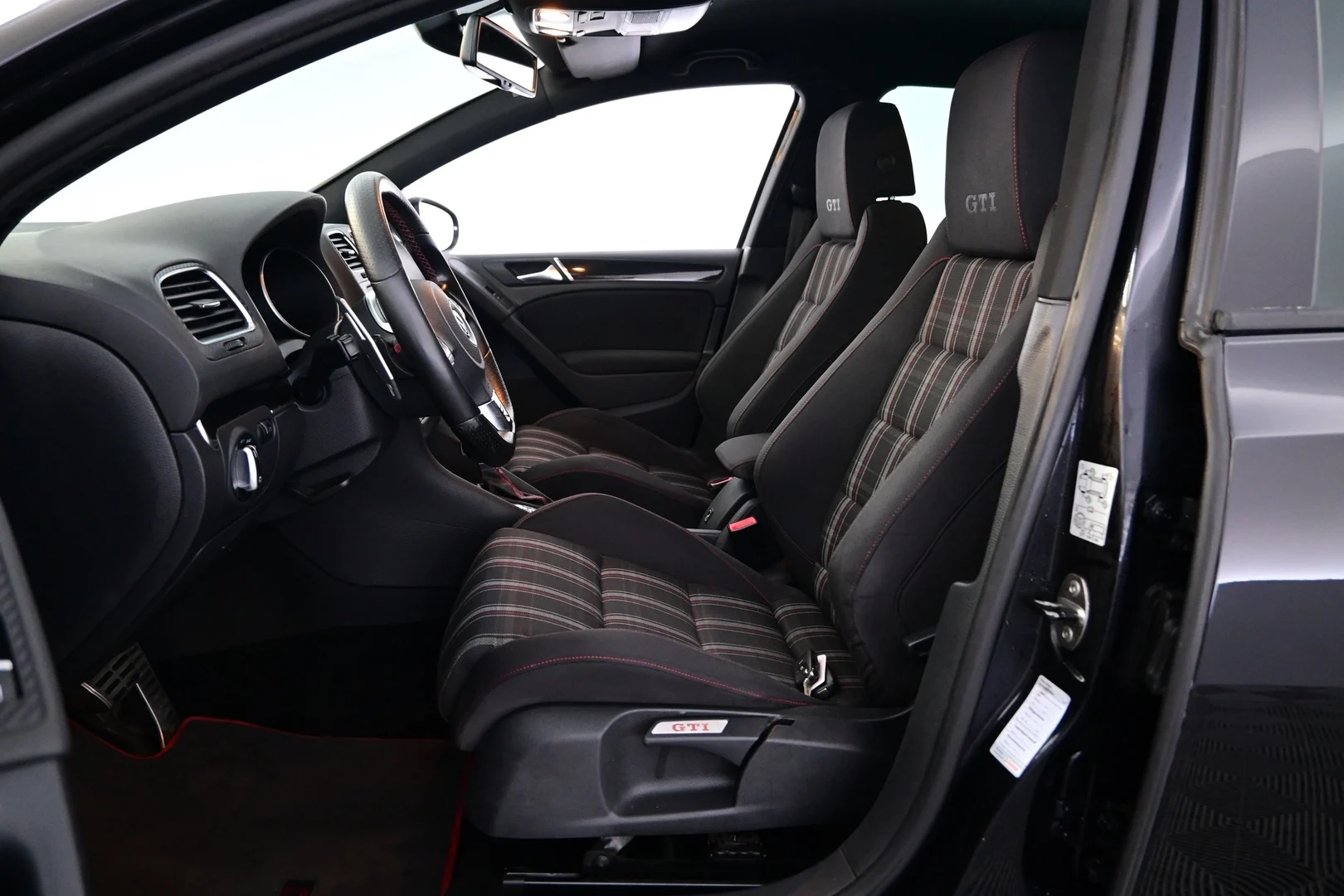 Car Image - 4XLPDrkV5p9kaRTdIyzOZK