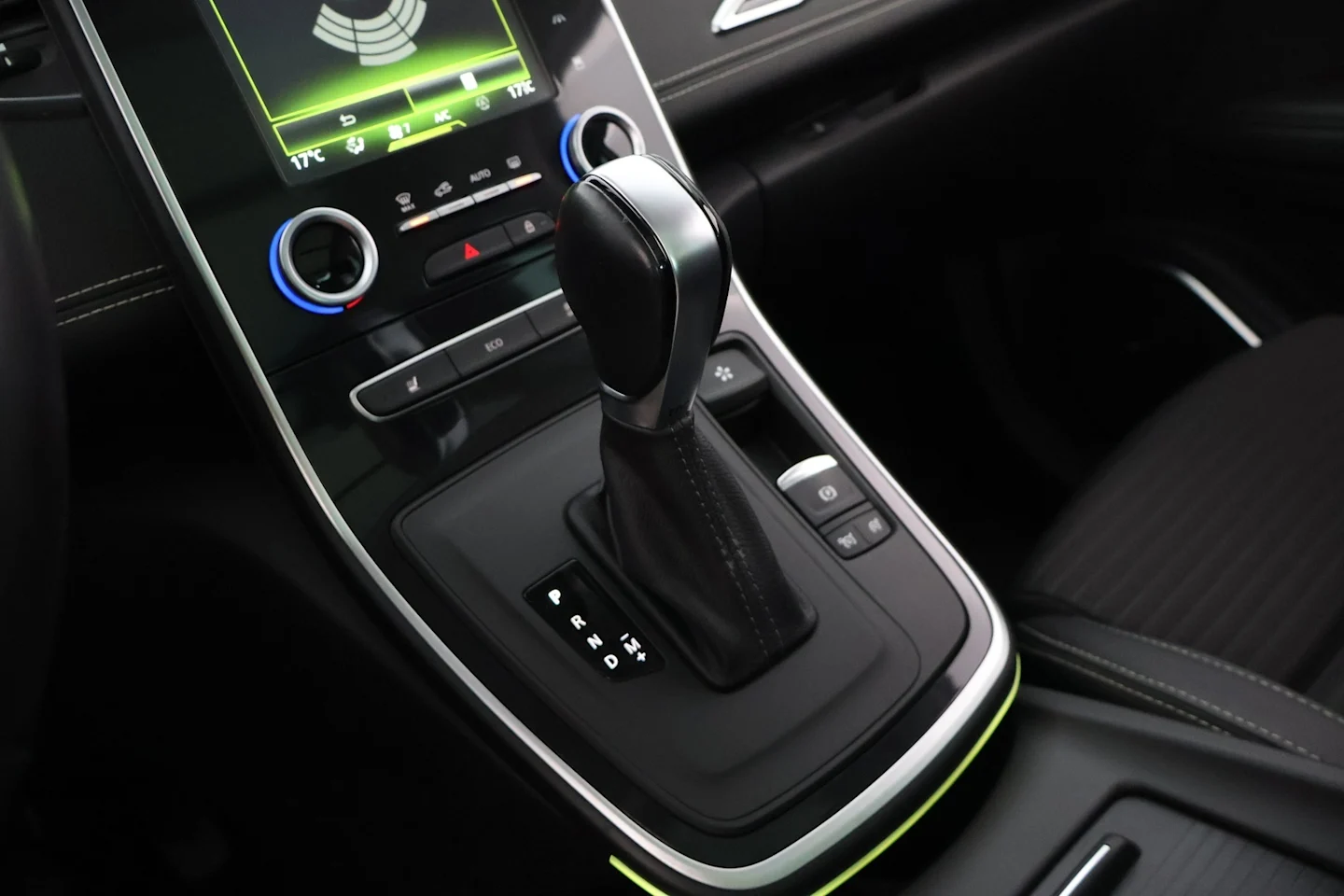 Car Image - FkRnbxb06chVx4R8wmGJx