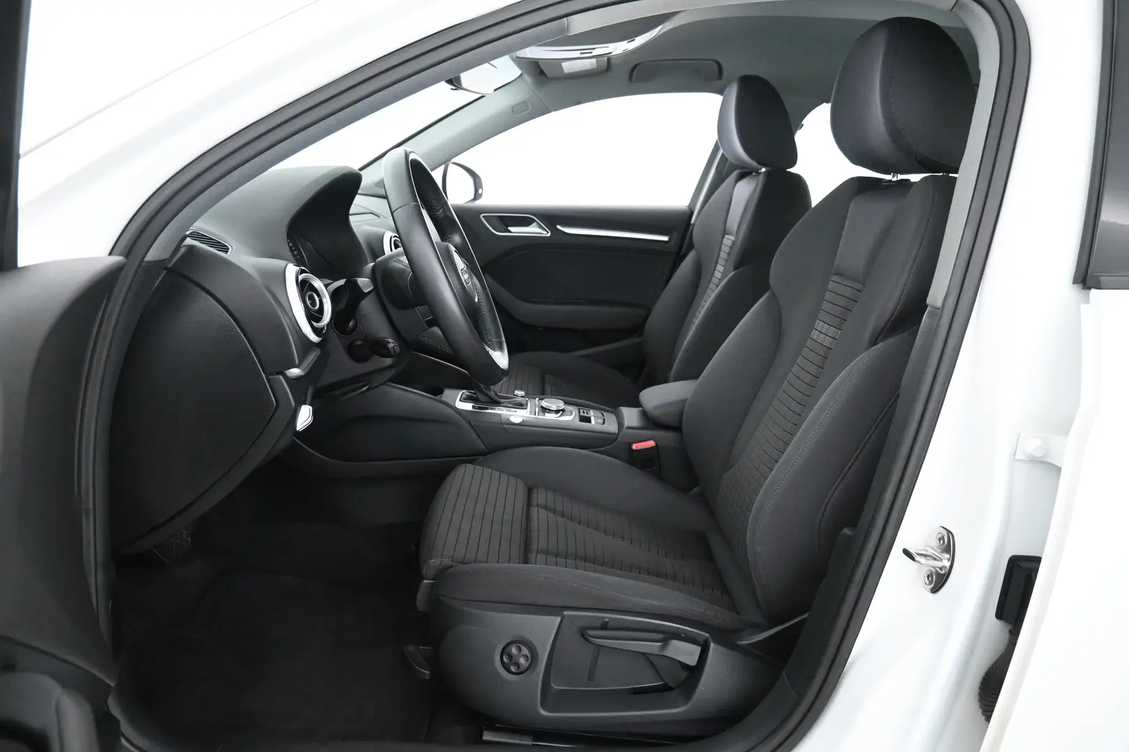 Car Image - 3f8H4Skjkqd7pJUcOkhssB