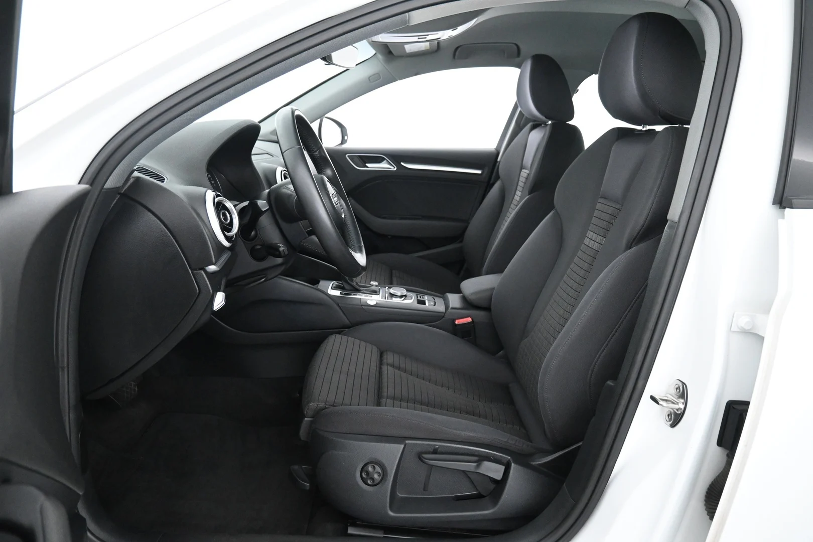 Car Image - 3f8H4Skjkqd7pJUcOkhssB