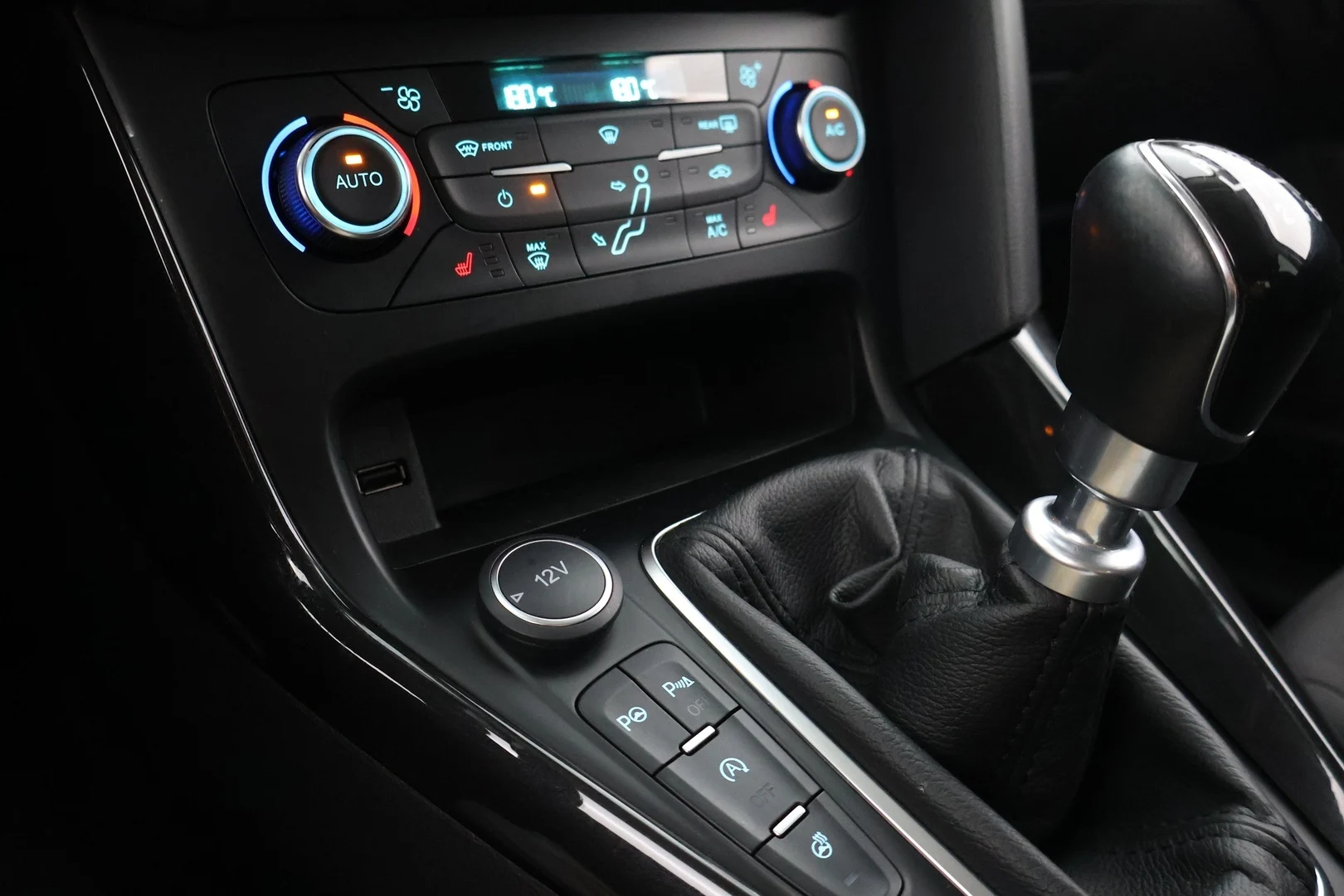Car Image - 11R27Zr1l7OBbxO5PedxDG
