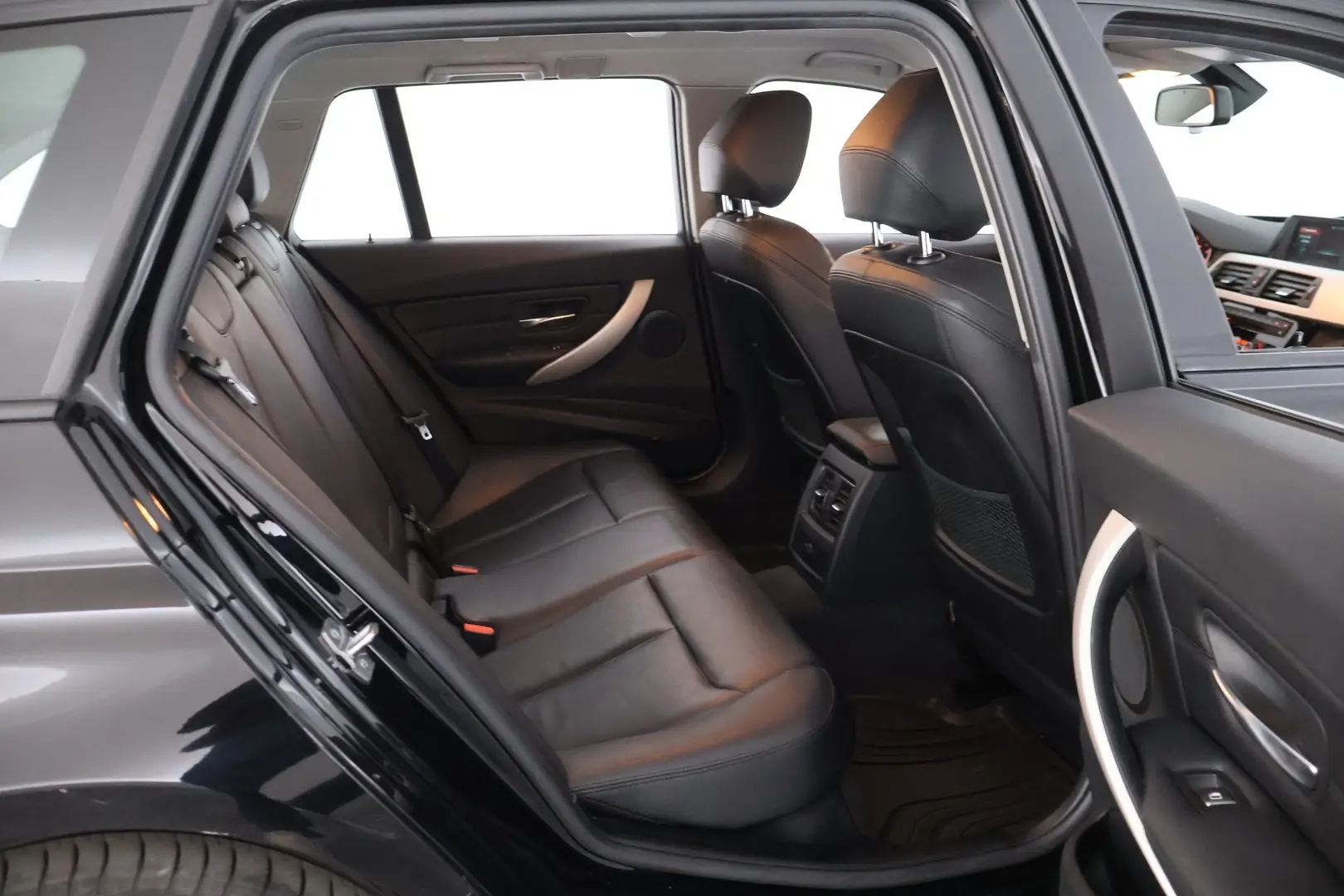 Car Image - 7dDuiWPayqMJSiqekcjcLP