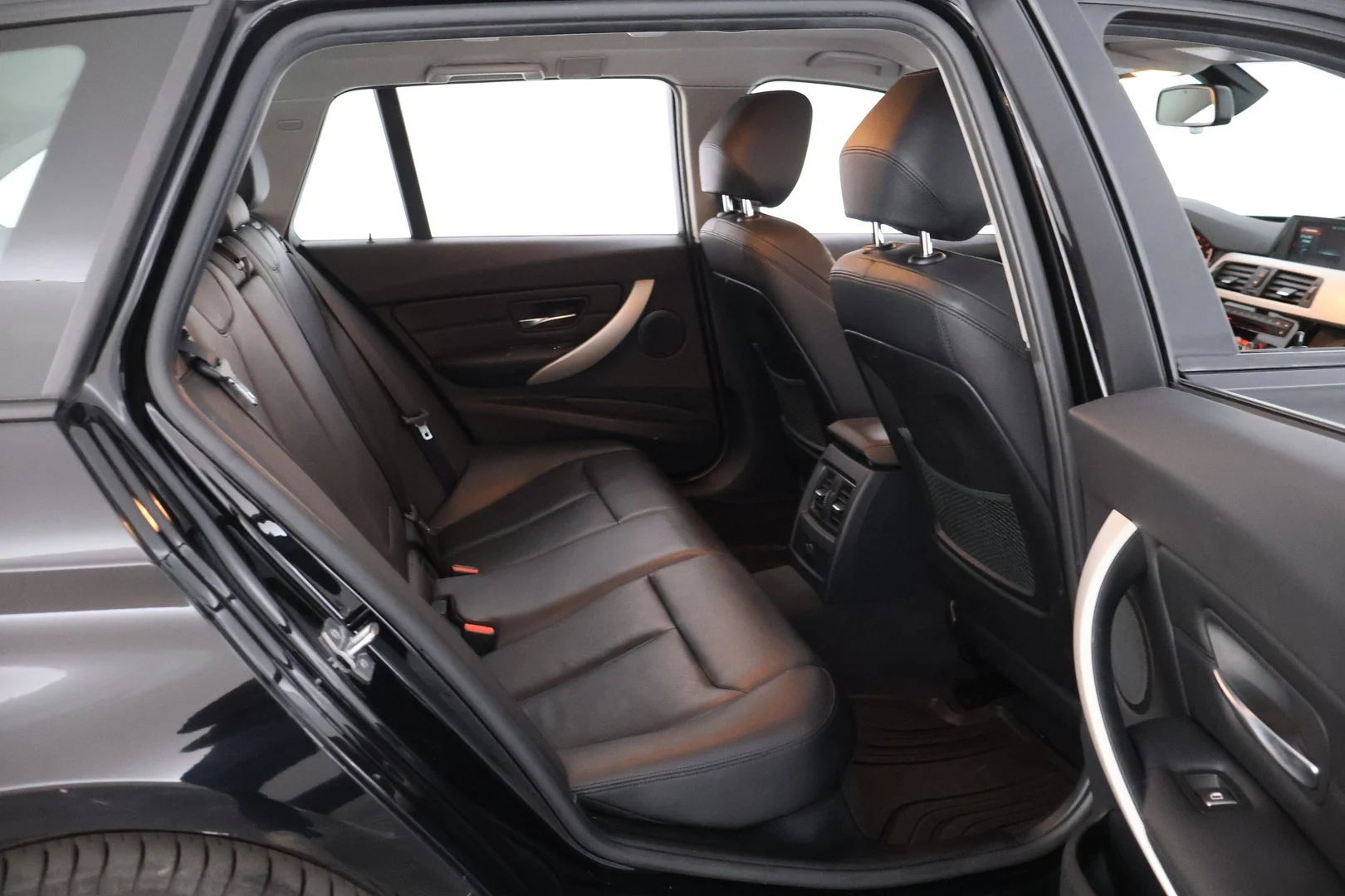 Car Image - 7dDuiWPayqMJSiqekcjcLP