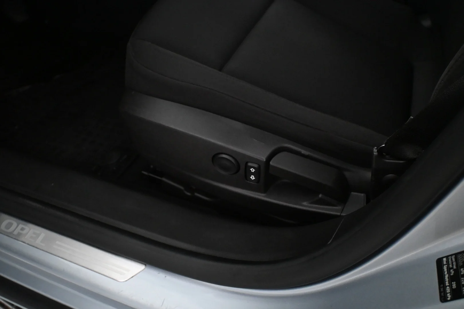 Car Image - 6zK17k5araPInY9ecAhjvz
