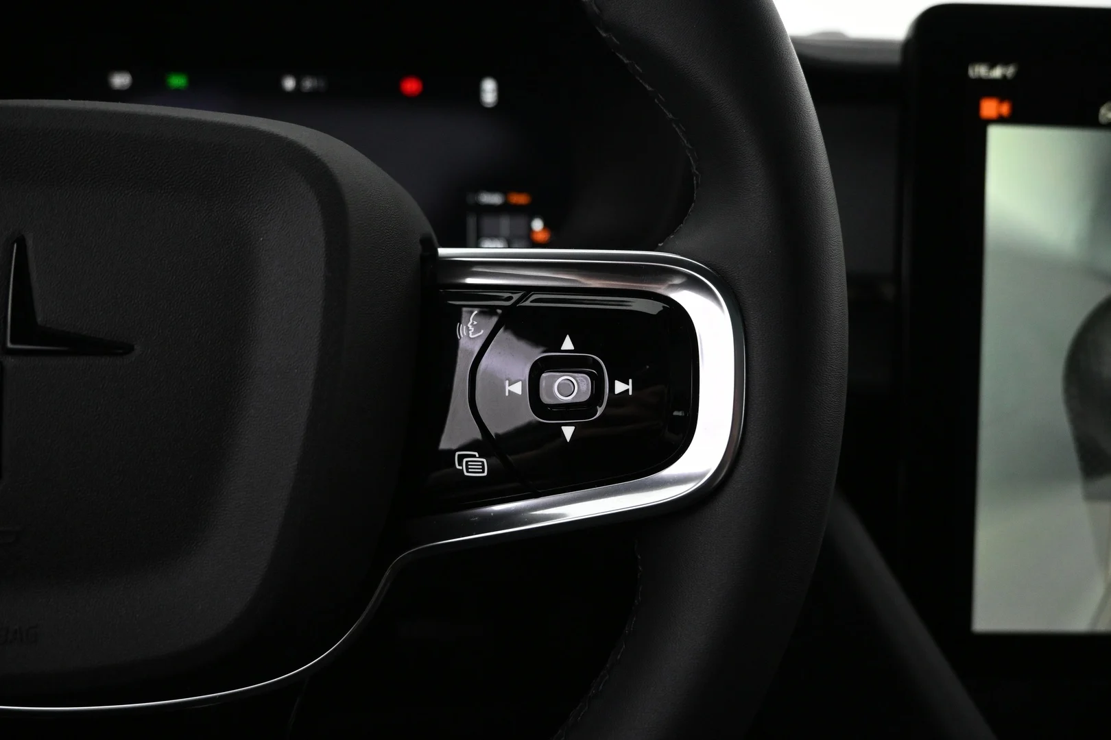 Car Image - 5JfUVtDQNO4e85DicFEtEU