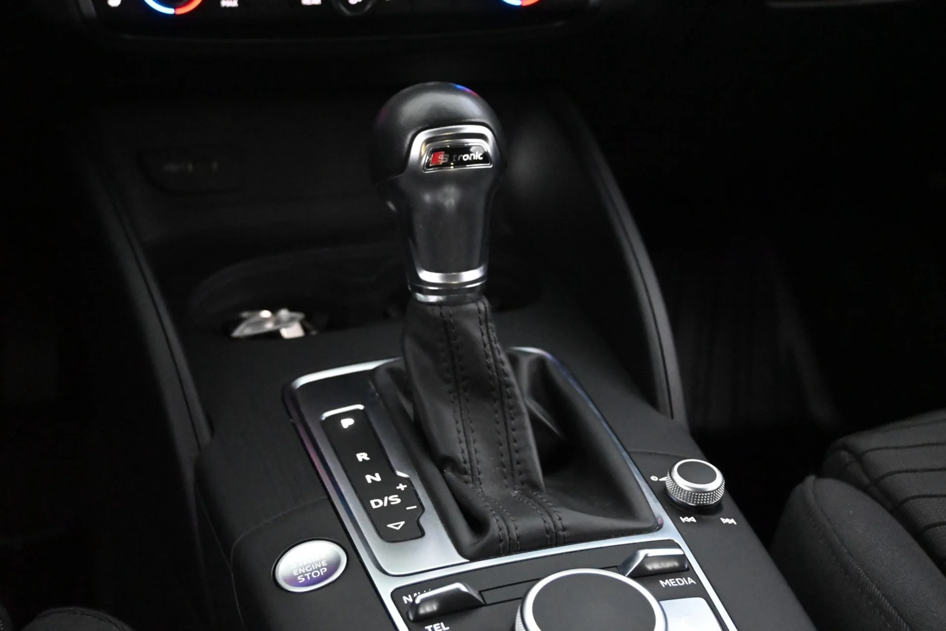 Car Image - OxDdxeDfbuissRTyypvHE