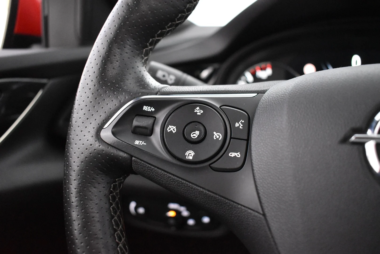 Car Image - 2QsvkyqbkHWAiRwzuC5HpF