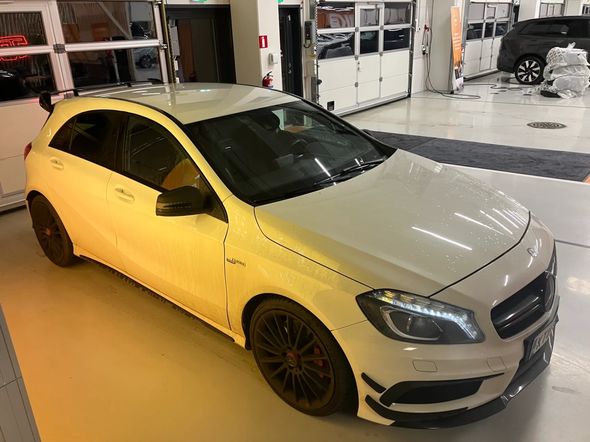 Car Image - 3TvQsMgTl07ldxHQbsKko8