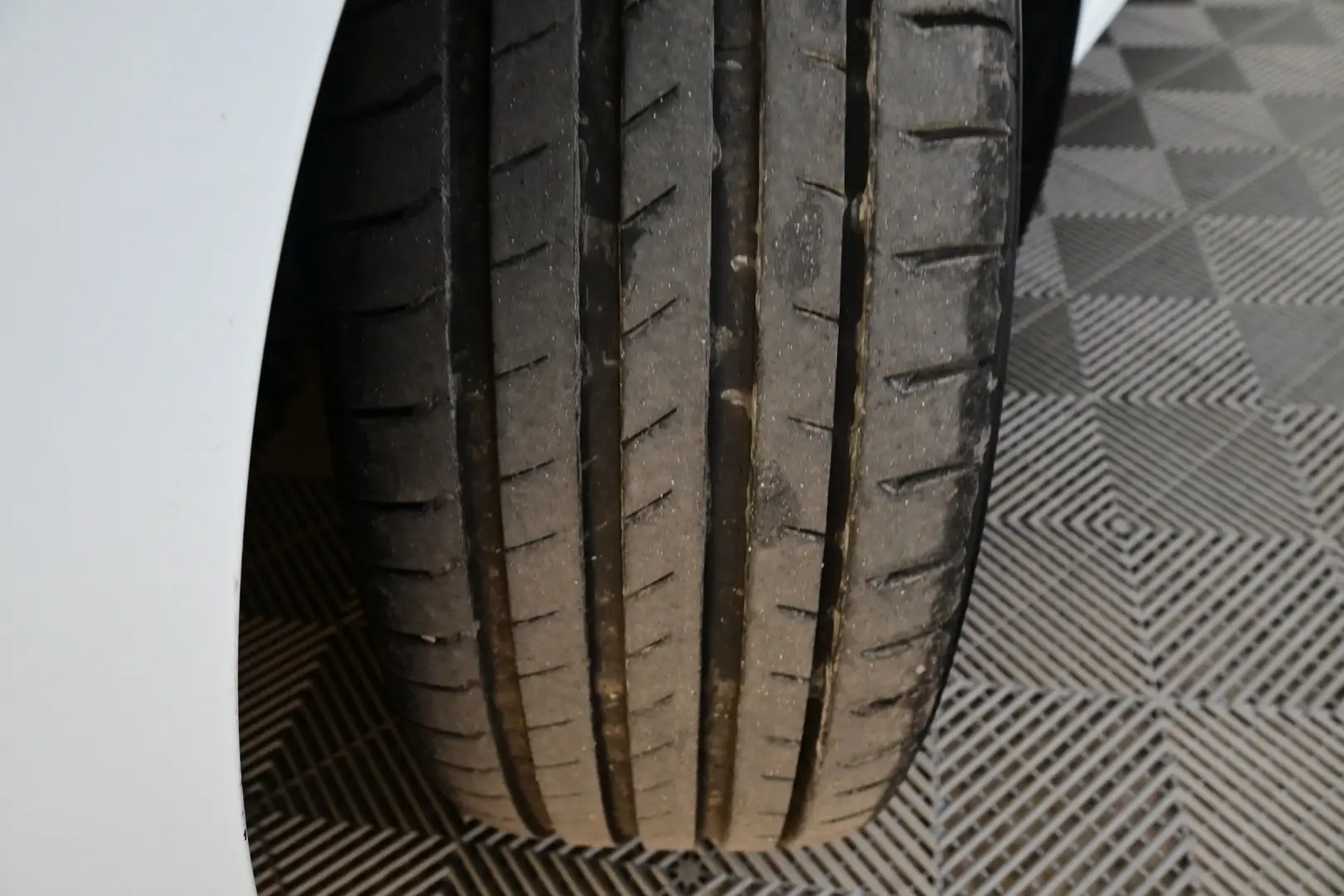 Car Image - 1yauwHcEL4d74INgr7BeWk