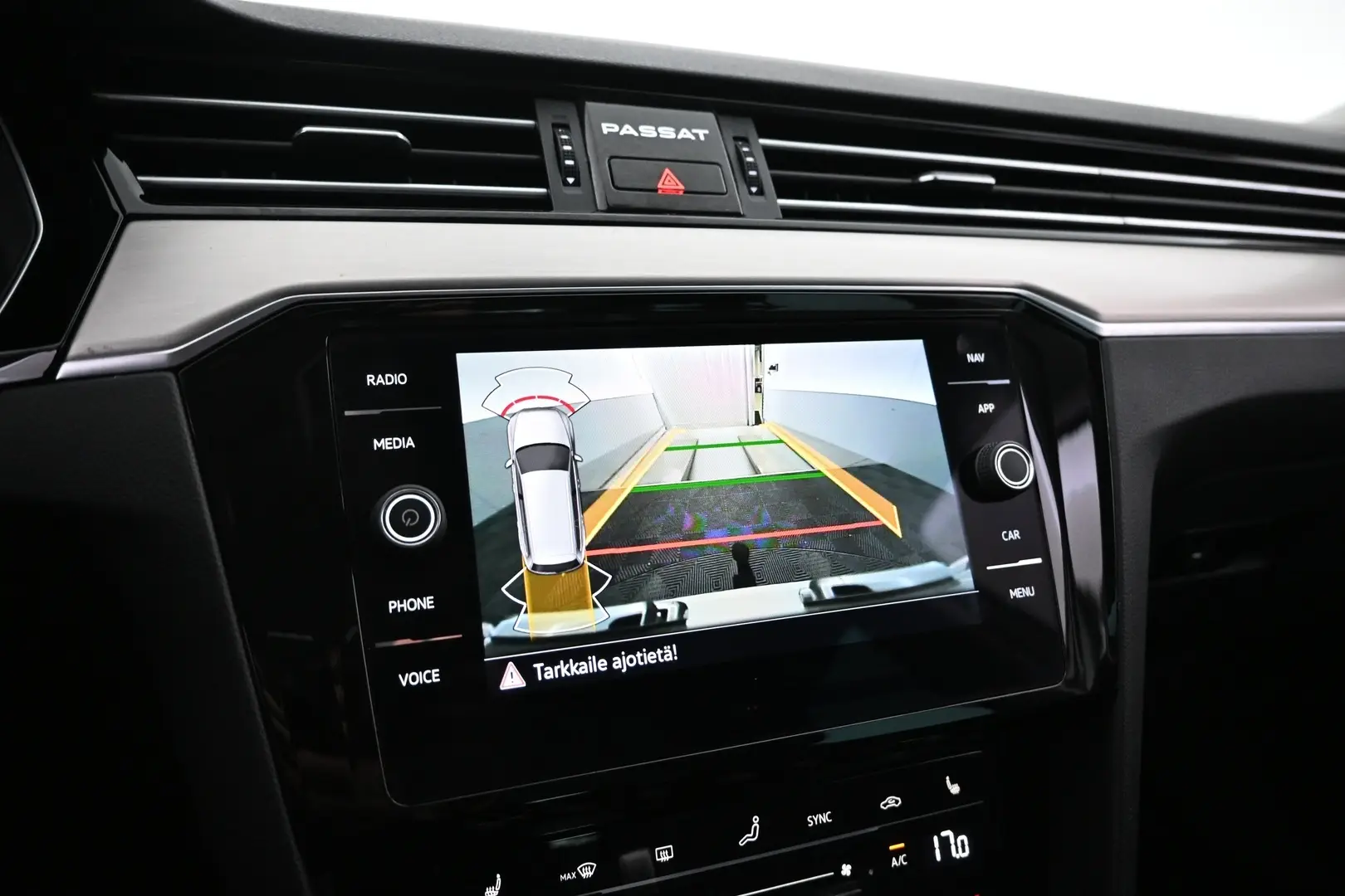 Car Image - 7qKM8SmkIEpFWAbqzRMux7