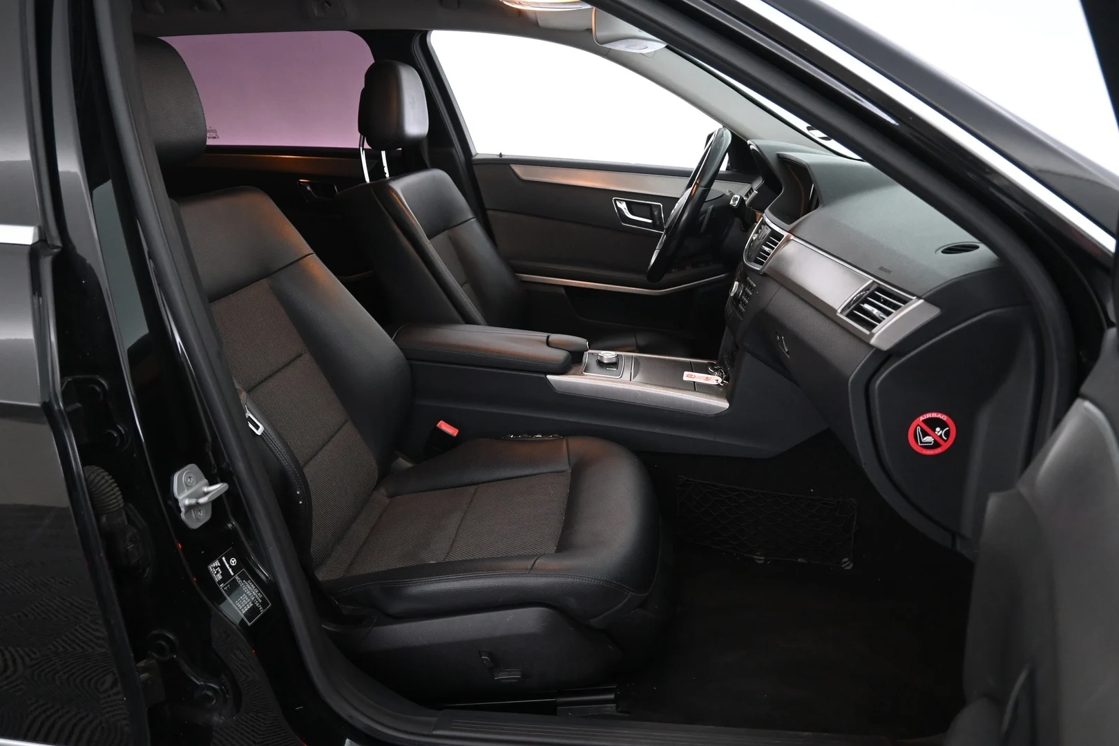 Car Image - 6mkjbAlCRMoXLgnhTbLcOD