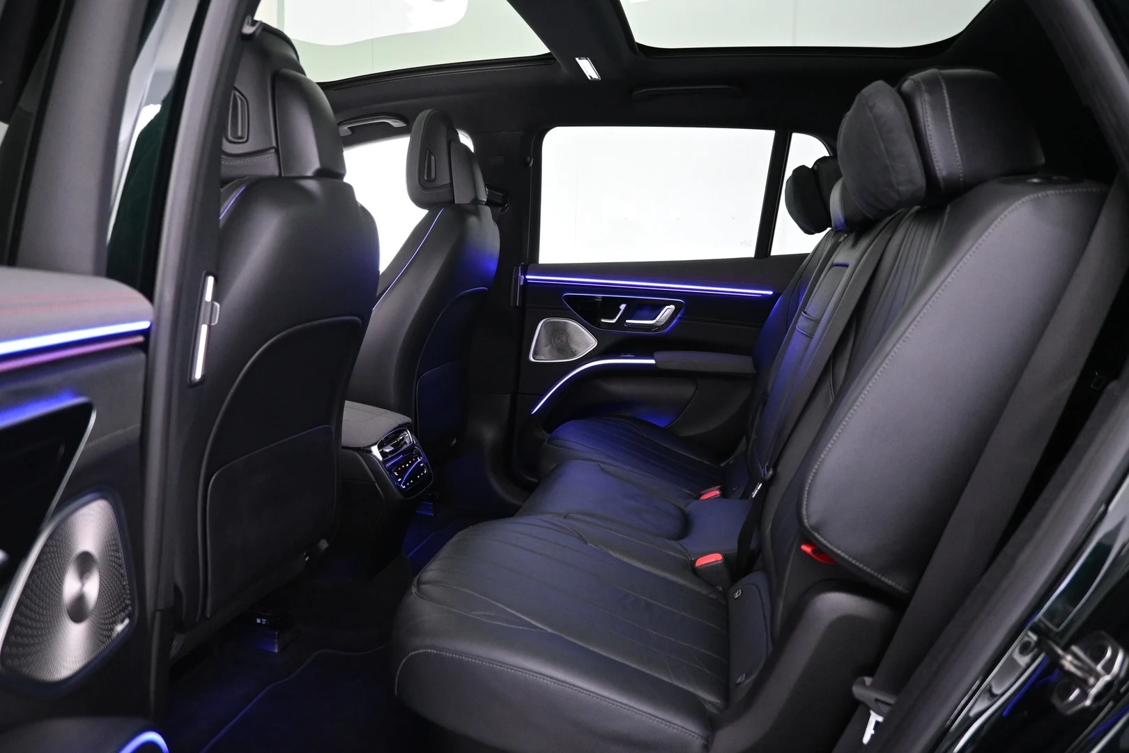 Car Image - 140ZII9XkbIkxbUb7sOgV6