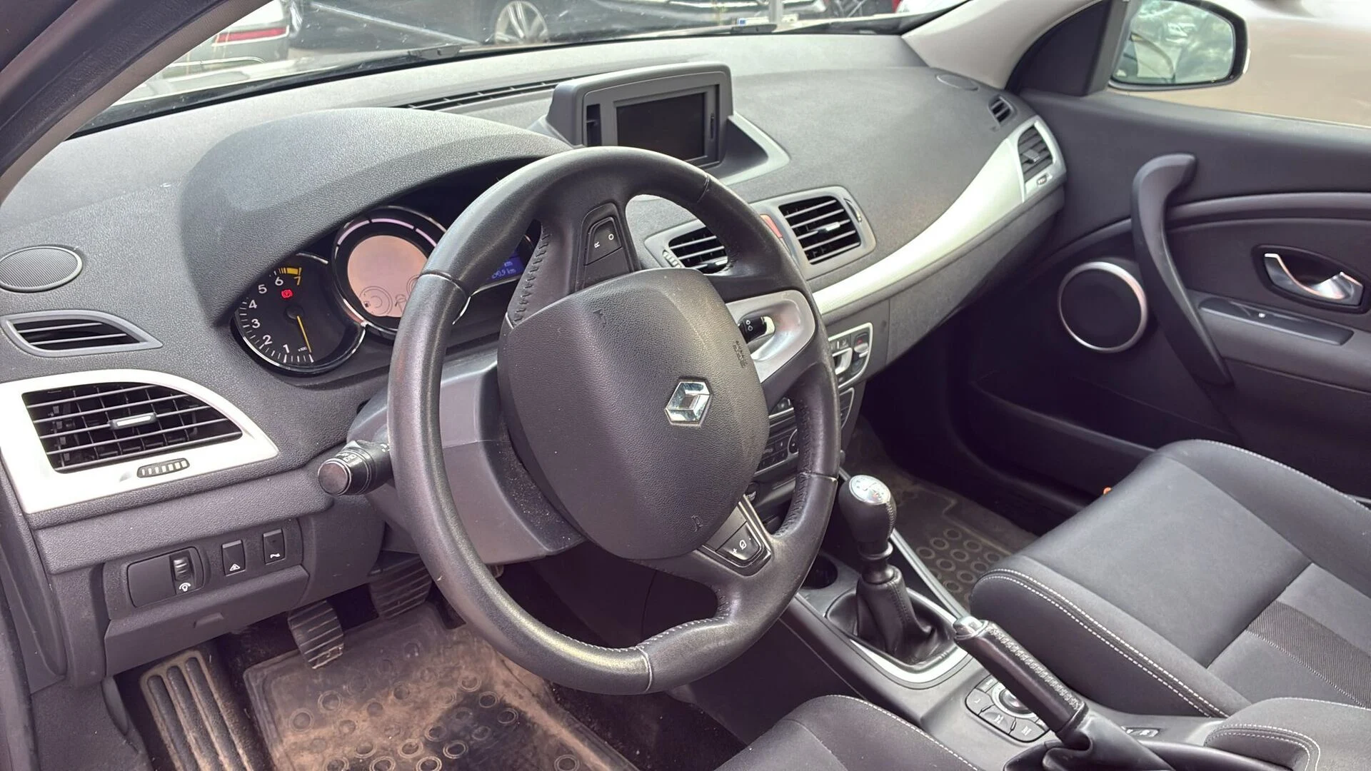 Car Image - 3gpAp7VfT7cNPwb8lrD1hQ