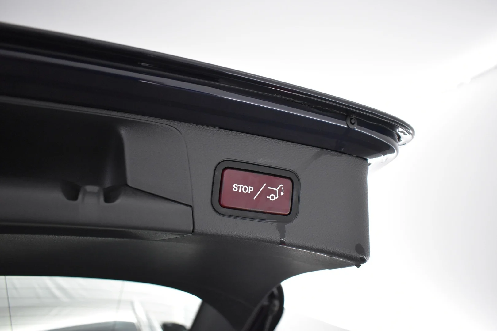 Car Image - 3NyBJKIpuuL6fm7x56oaup