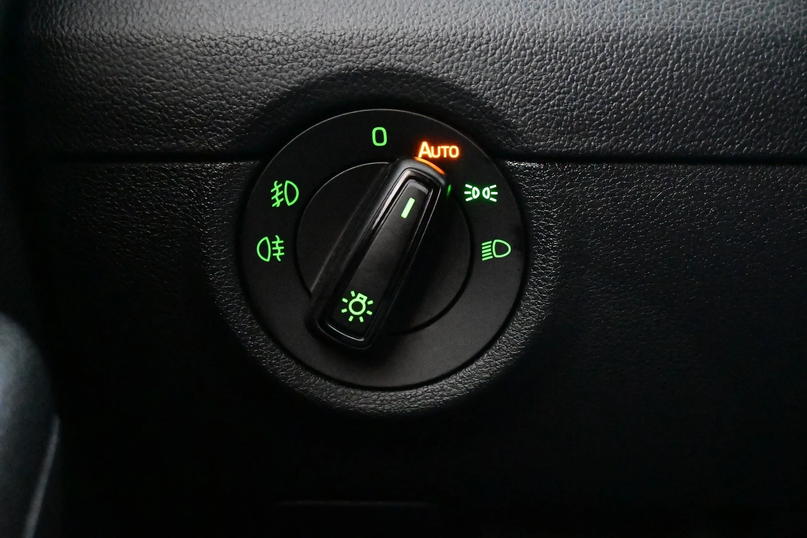 Car Image - 5dYgMaLYm2K7tMSwGBWsUT