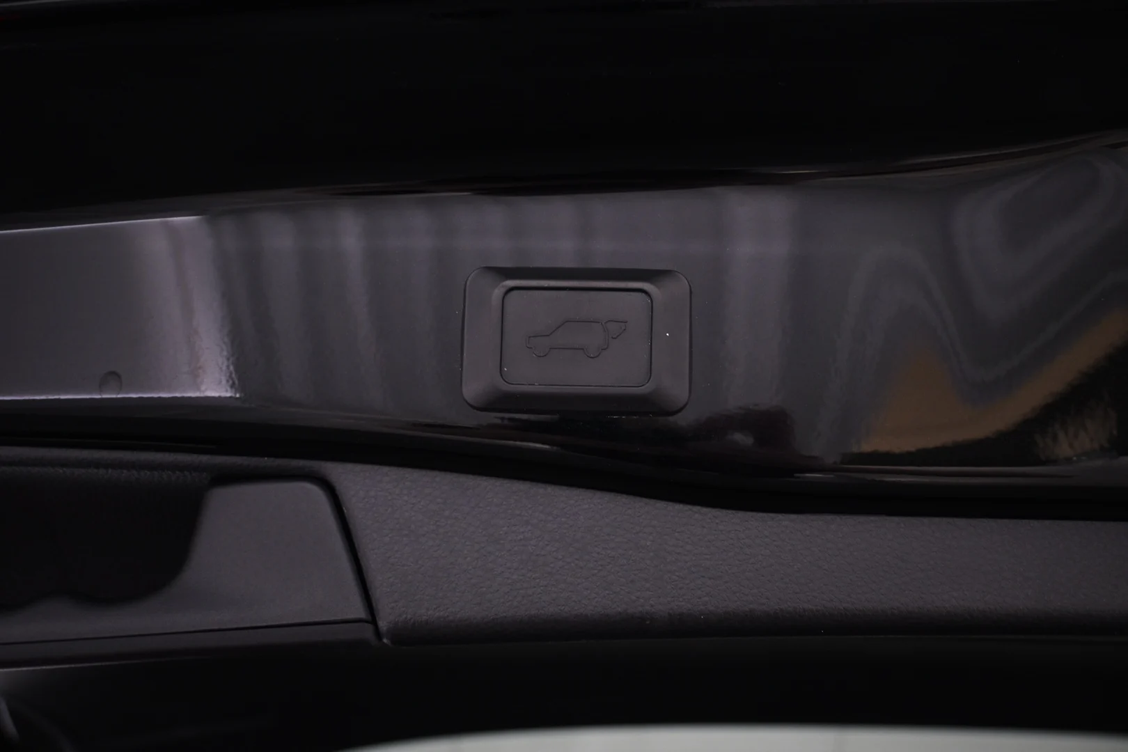 Car Image - 13rPXe4xlR1NiTx2XqOjgA