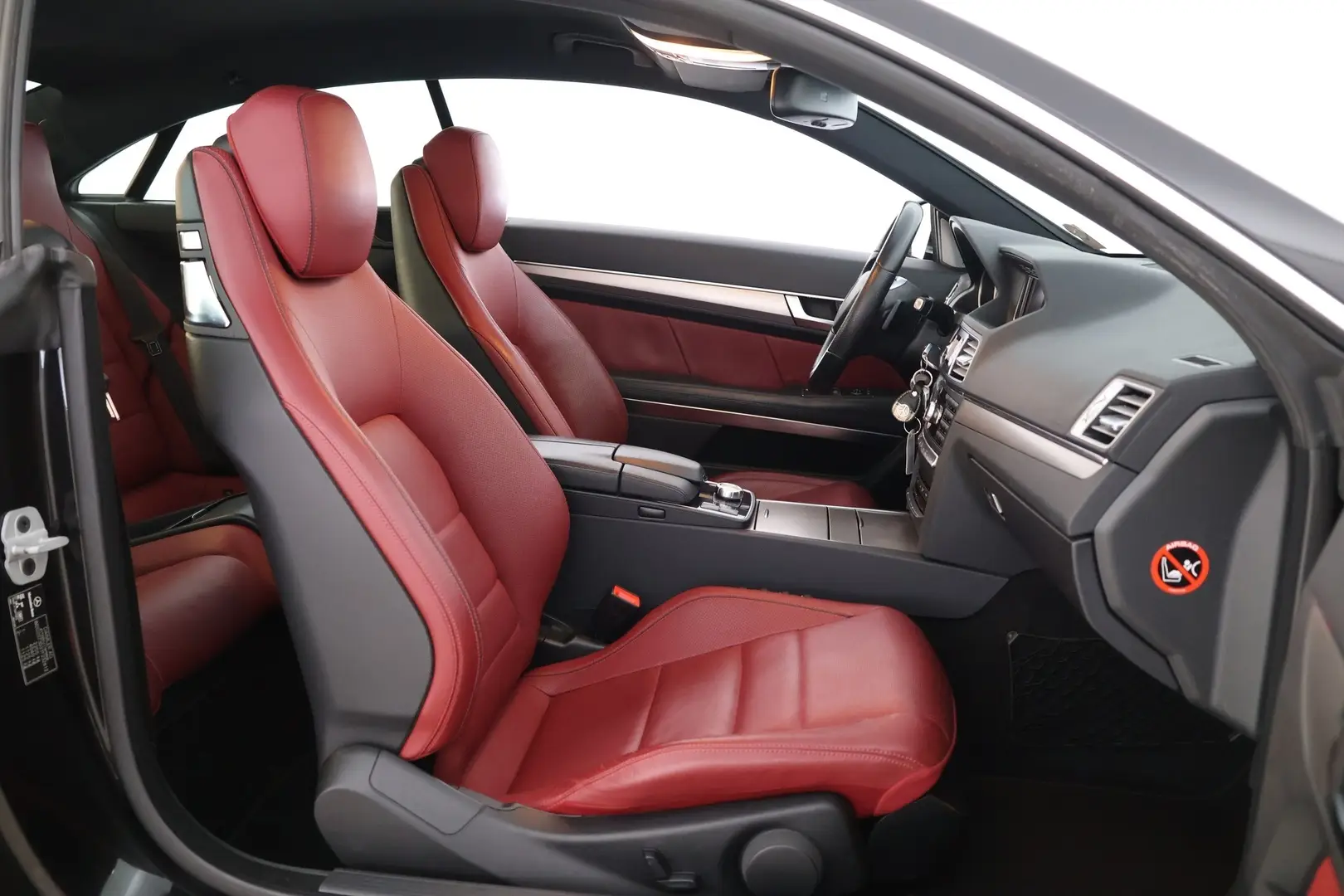 Car Image - 1SAiNoMKsbc9MGObSp0OvX