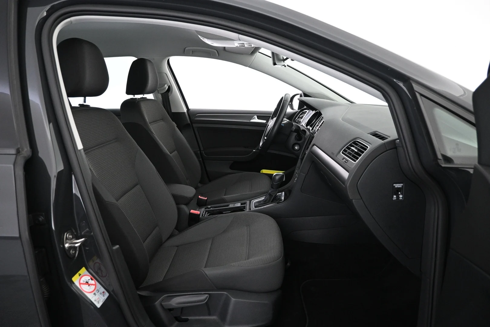 Car Image - 6KiEBD2HOeGFTjQPnIYT7i