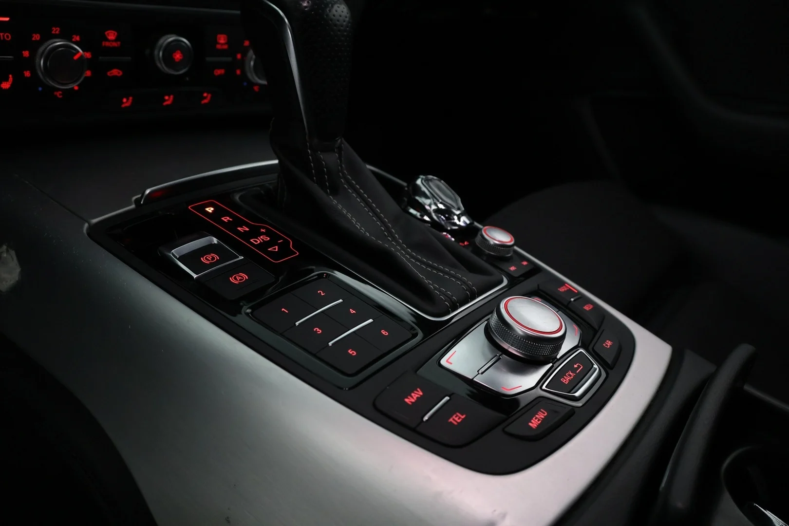 Car Image - 4g5RvvS0yArUidwMJcTJP6