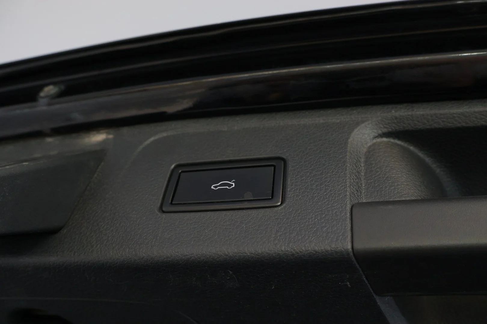 Car Image - 4oY4s6Pw1fcNnpW1DsqXdd