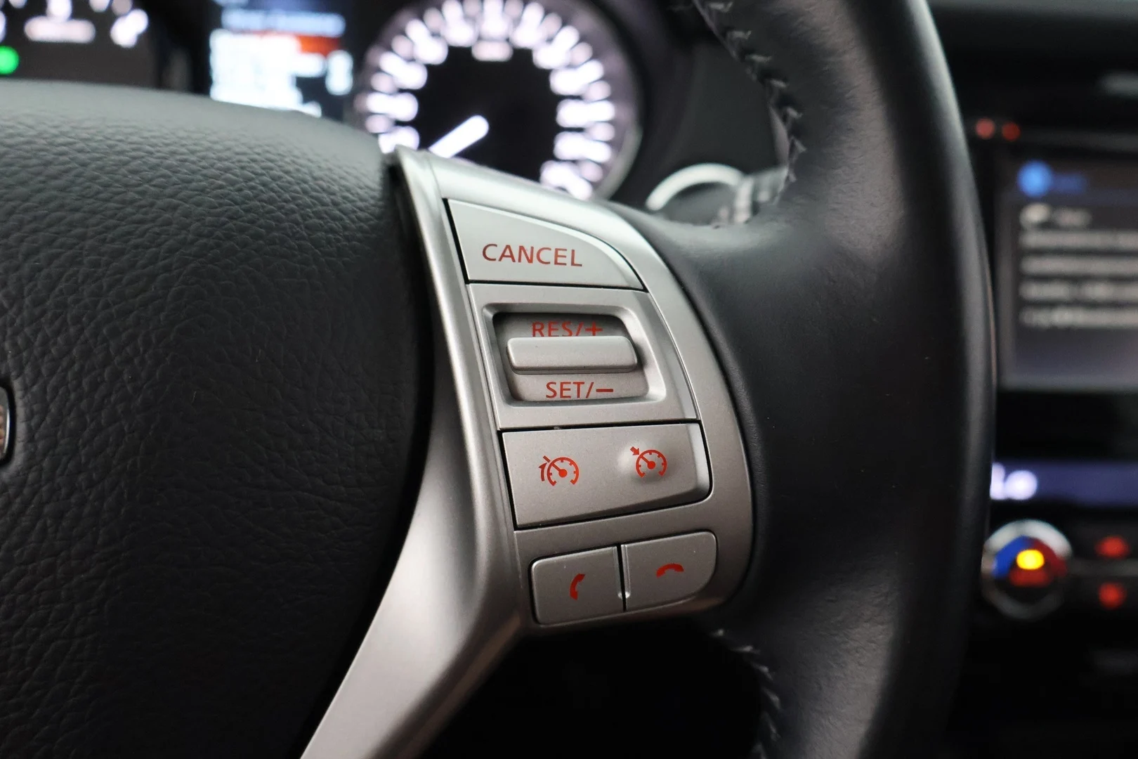 Car Image - phzv1L3SRPmRvWRb7ELcD
