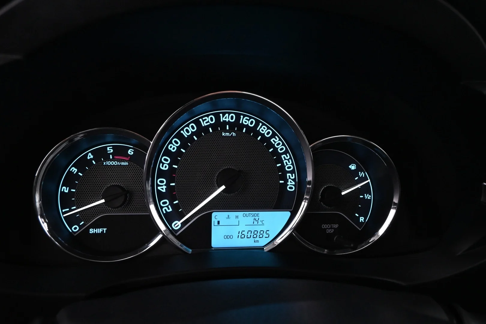 Car Image - 352tLa0KM1xLzKS5JYaJaX