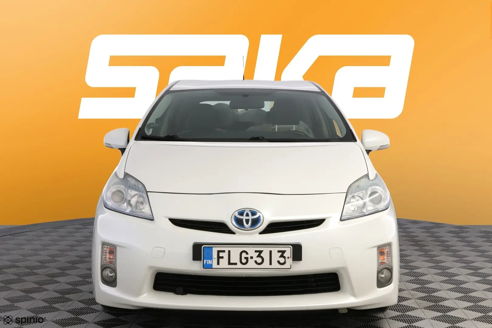 Car Image - 4P29le0nPDPRrOo1UHDXJM