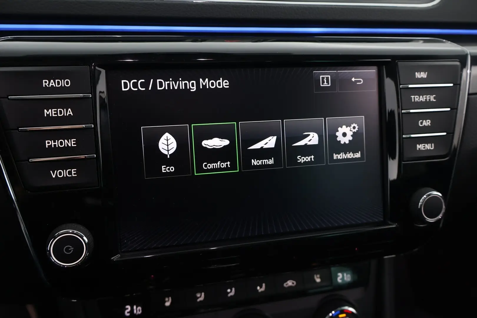 Car Image - 3Xb1gfBH5OfUhDmUNXWZVn