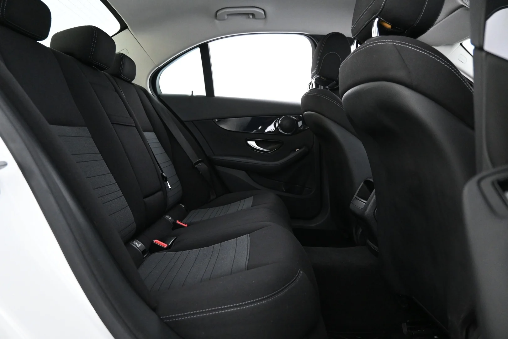 Car Image - 5j41GQu0XAtiKu8MjGRNON