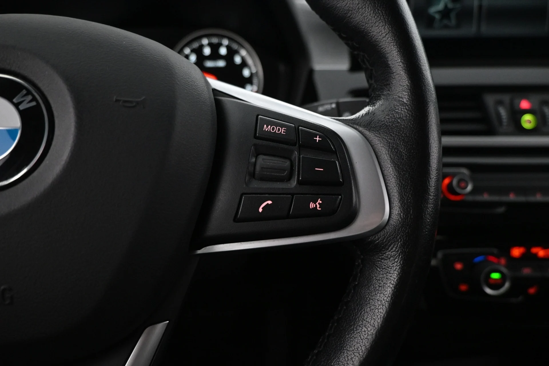 Car Image - 5NzZh4SHFf64lgO9fo861k