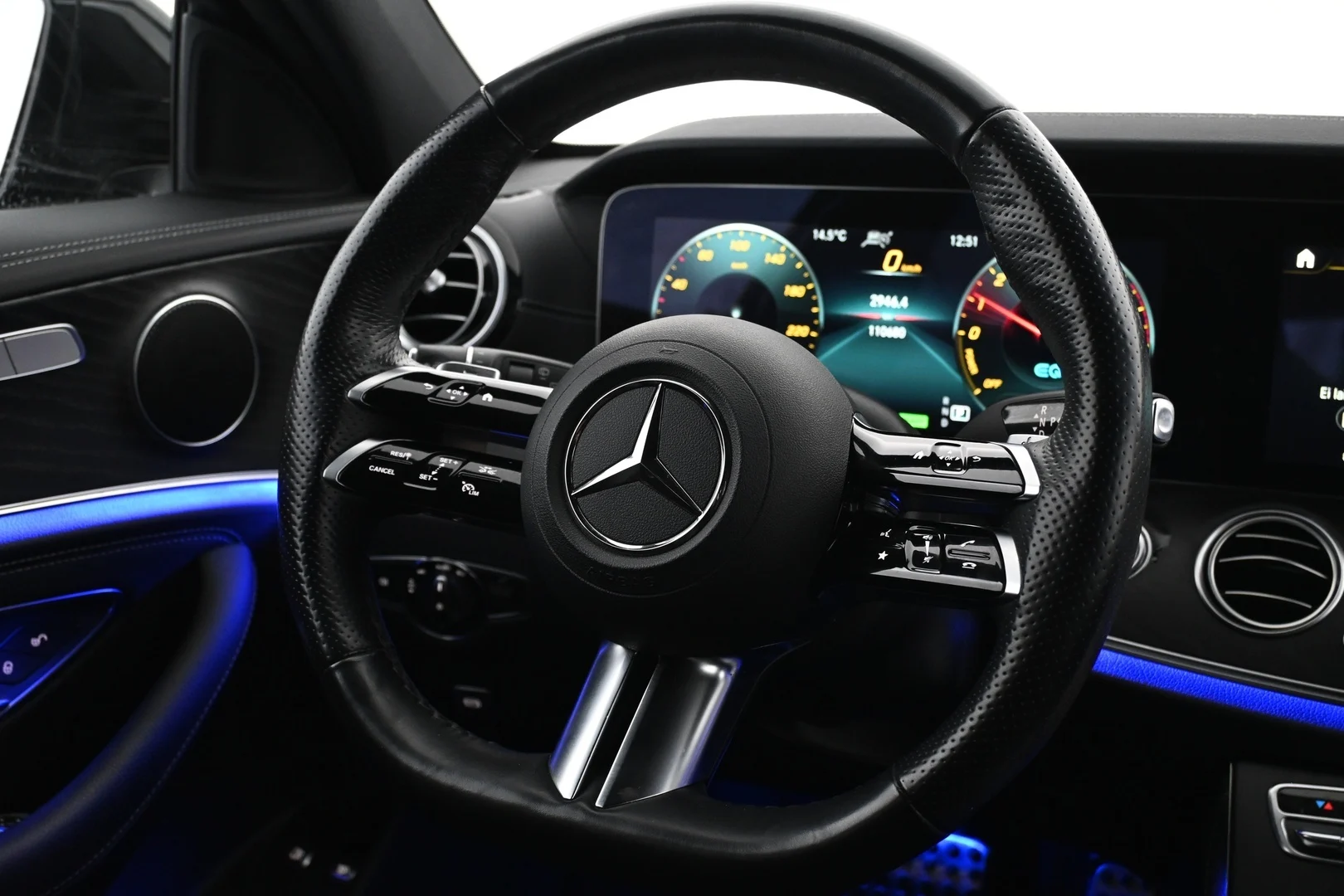 Car Image - 1Zfshb6GMeyatbch5xtbsX