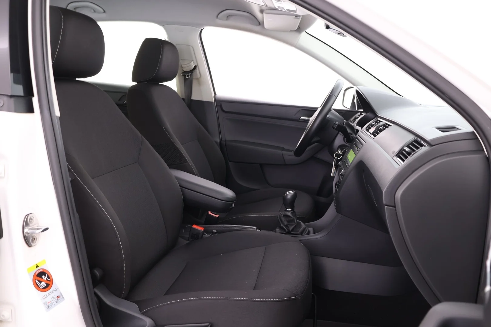 Car Image - 6z4U3yGmrEhZwlXpn2qGnb