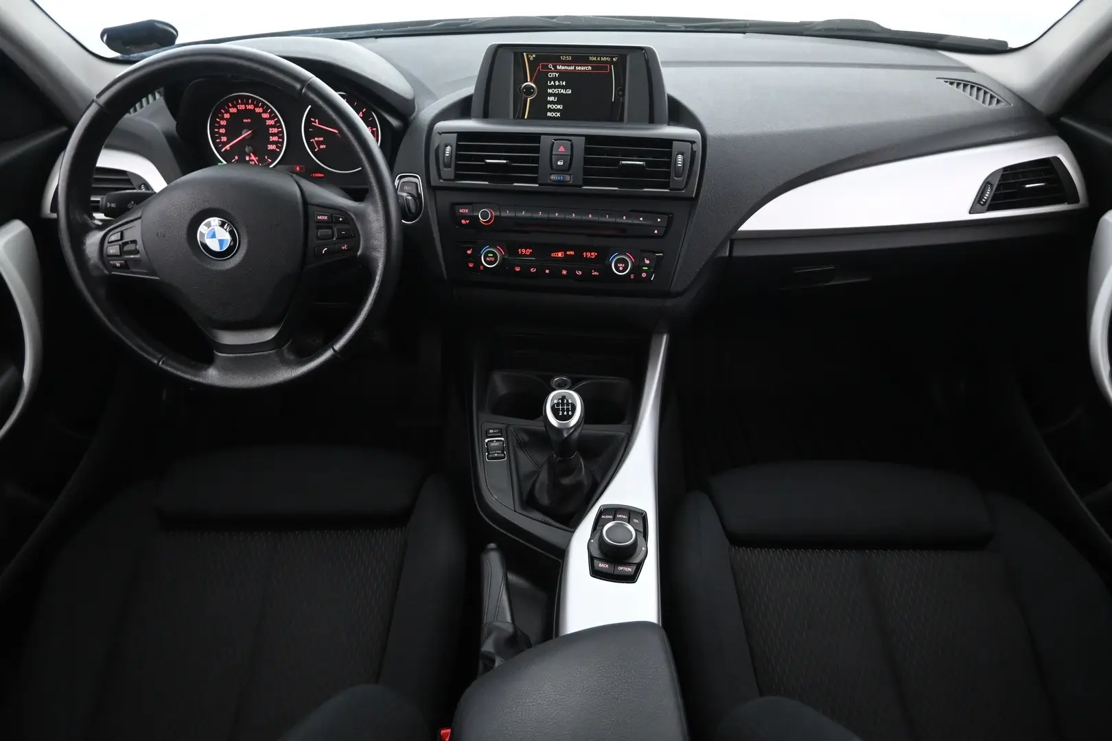 Car Image - 5XSaGntTaxHp8b5nDb4hEi