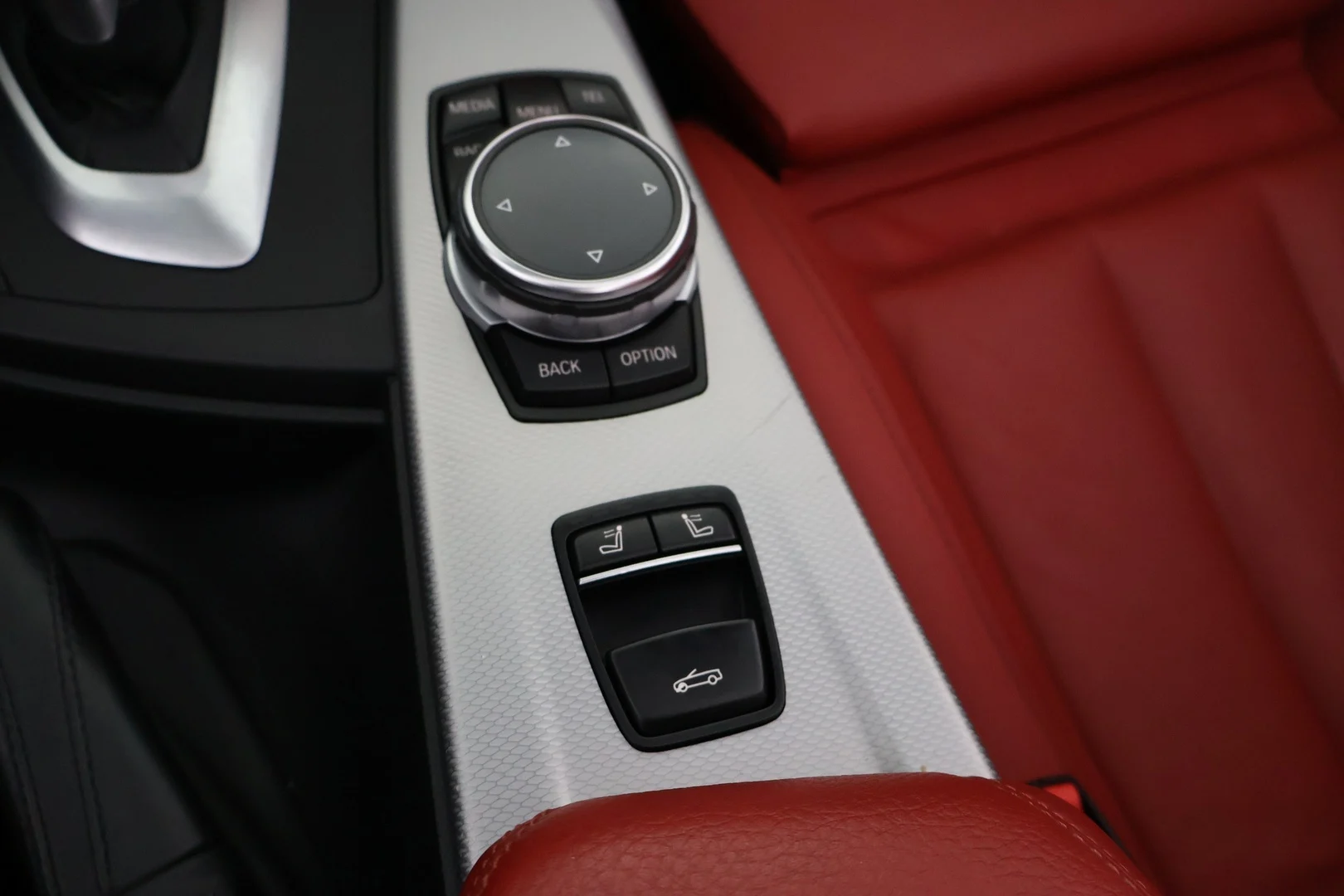 Car Image - 2OQceXd6TghF28lXKDFIP8