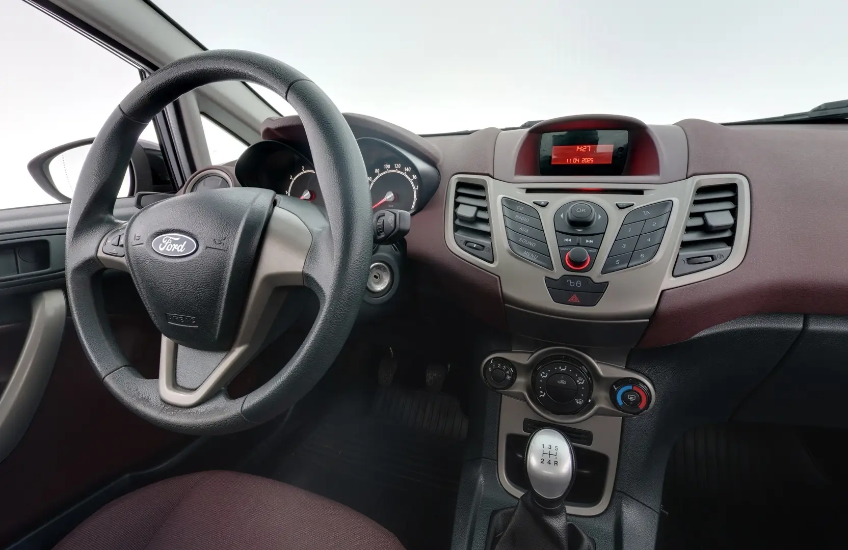 Car Image - 7uGBh4oV5MU3jVf1iRGScW