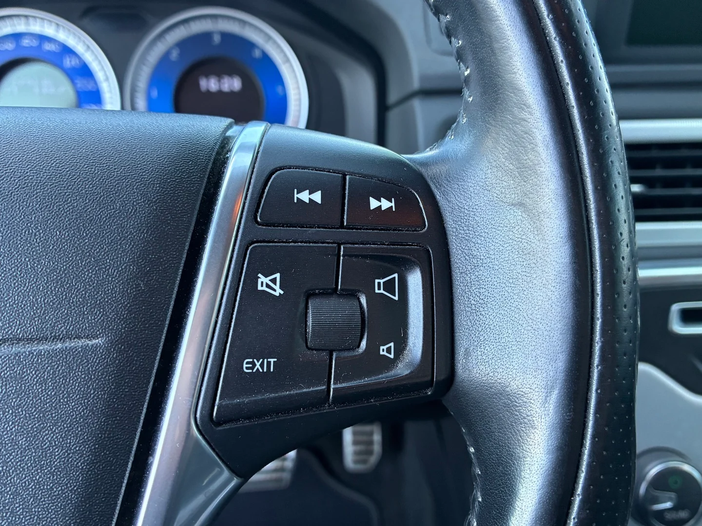 Car Image - 79HCmfTeSyMcAJIKxeeR31